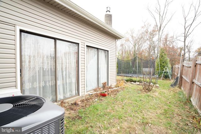 1606 N LINE ST, Lansdale, PA 19446