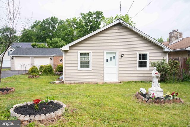 1606 N LINE ST, Lansdale, PA 19446
