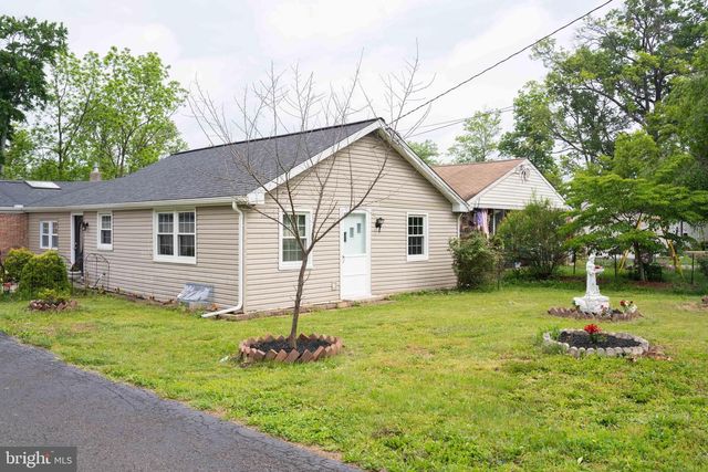 1606 N LINE ST, Lansdale, PA 19446