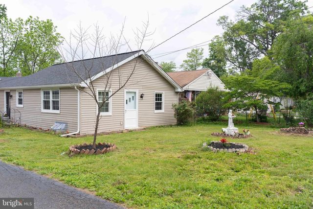 1606 N LINE ST, Lansdale, PA 19446