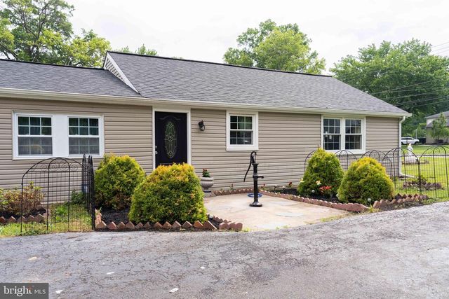1606 N LINE ST, Lansdale, PA 19446