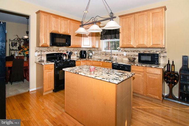 2 GOSLING COURT, Sicklerville, NJ 08081
