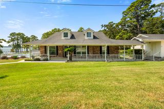 381 W Lake Circle, Point Blank, TX 77364