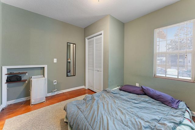 422 Logan Avenue N, Minneapolis, MN 55405