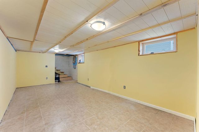 422 Logan Avenue N, Minneapolis, MN 55405