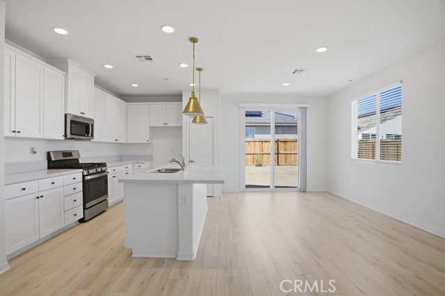 3719 Santa Ynez Court, Rosamond, CA 93560