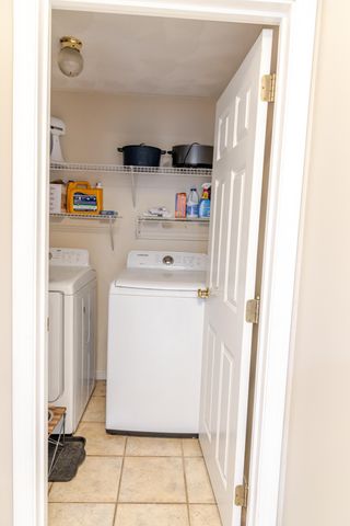 10 Rowe Drive, Fremont, NH 03044