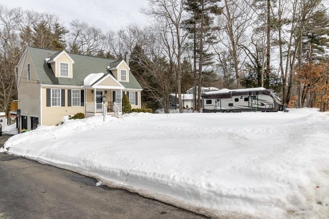 10 Rowe Drive, Fremont, NH 03044