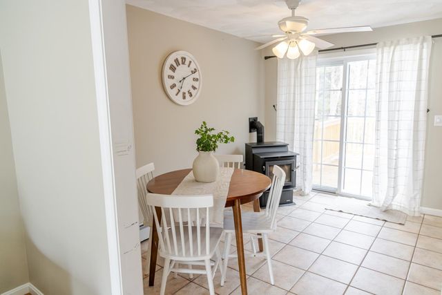 10 Rowe Drive, Fremont, NH 03044