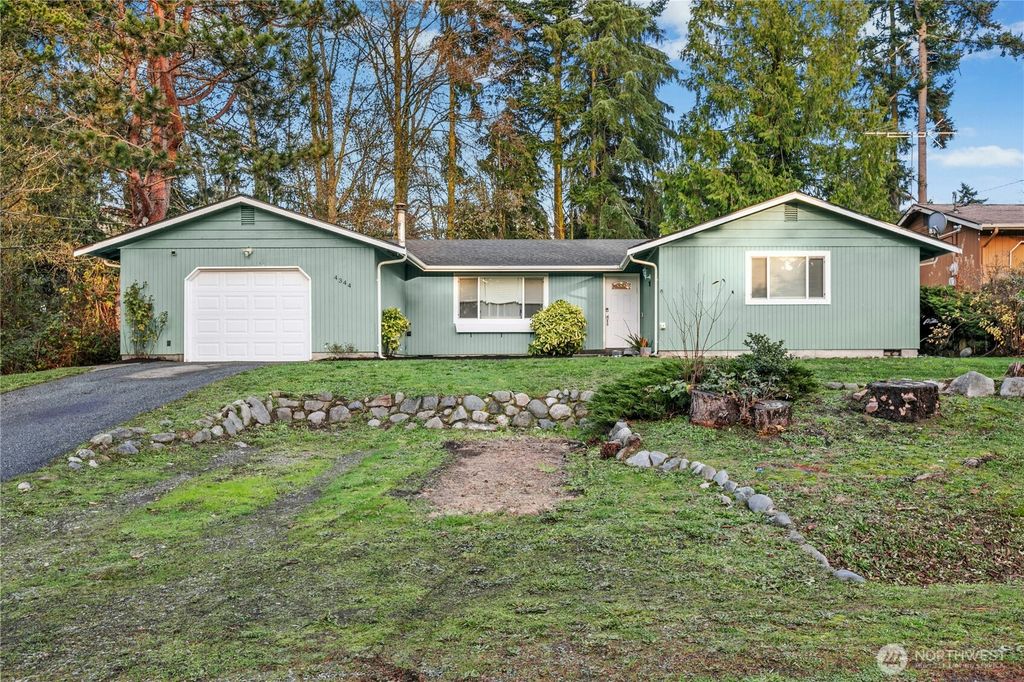 4344 Northgate Drive, Oak Harbor, WA 98277
