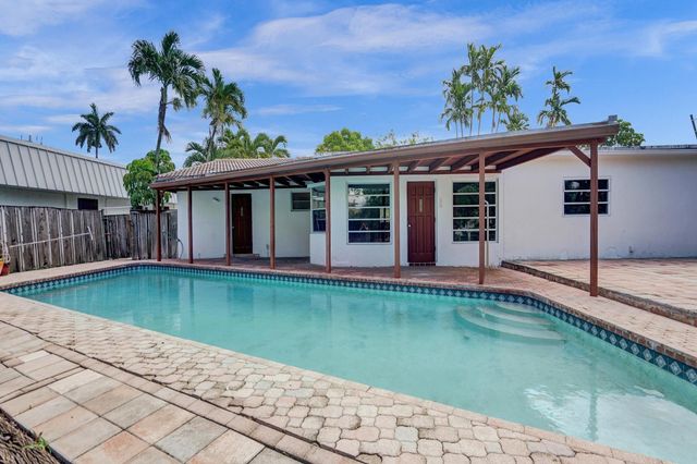 1801 NE 23rd Ave, Fort Lauderdale, FL 33305