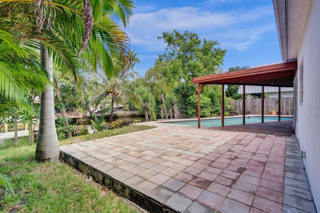 1801 NE 23rd Ave, Fort Lauderdale, FL 33305