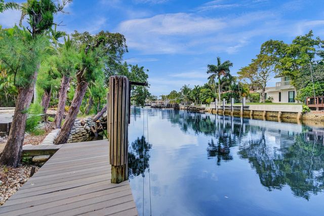 1801 NE 23rd Ave, Fort Lauderdale, FL 33305