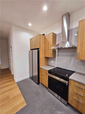 2581 Windsor Avenue, Altadena, CA 91001