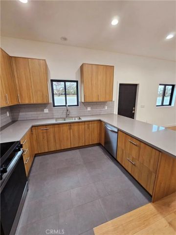 2581 Windsor Avenue, Altadena, CA 91001