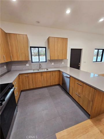 2581 Windsor Avenue, Altadena, CA 91001