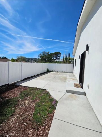 2581 Windsor Avenue, Altadena, CA 91001