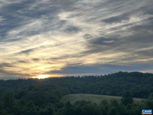 1410 STEVENS COVE RD, Lovingston, VA 22949