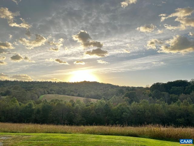1410 STEVENS COVE RD, Lovingston, VA 22949