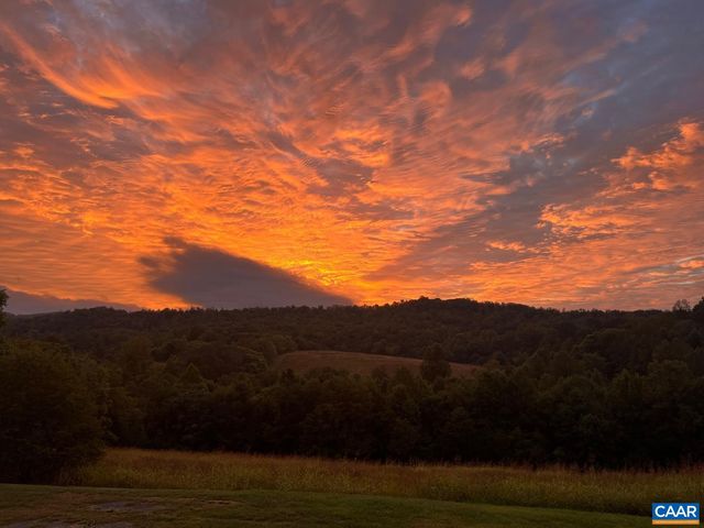 1410 STEVENS COVE RD, Lovingston, VA 22949