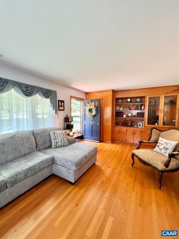 1410 STEVENS COVE RD, Lovingston, VA 22949