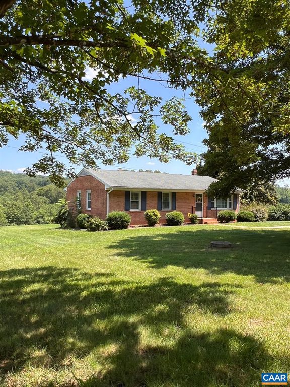 1410 STEVENS COVE RD, Lovingston, VA 22949