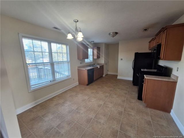 558 Copper Creek Drive, Raeford, NC 28376