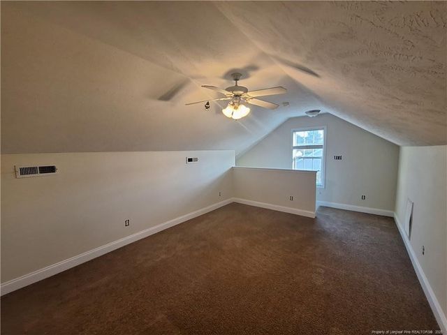 558 Copper Creek Drive, Raeford, NC 28376