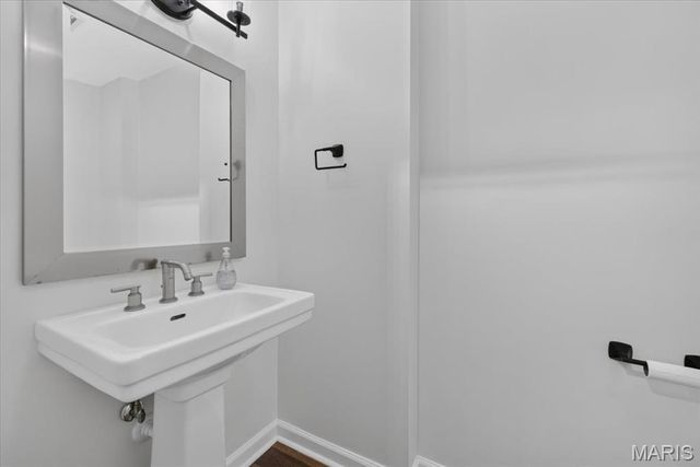 5553 Waterman Boulevard 3E, St Louis, MO 63112