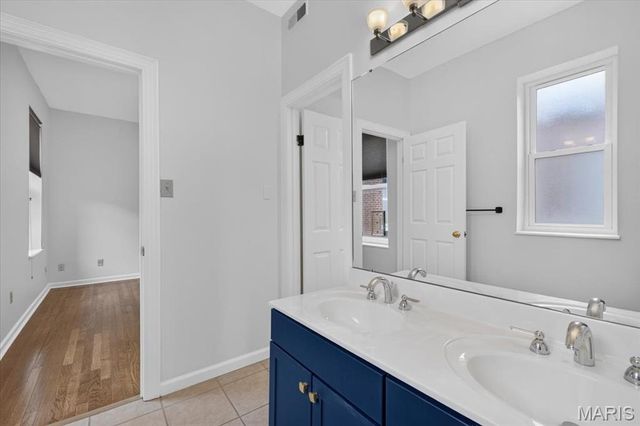 5553 Waterman Boulevard 3E, St Louis, MO 63112