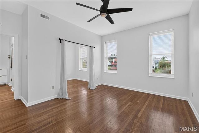 5553 Waterman Boulevard 3E, St Louis, MO 63112