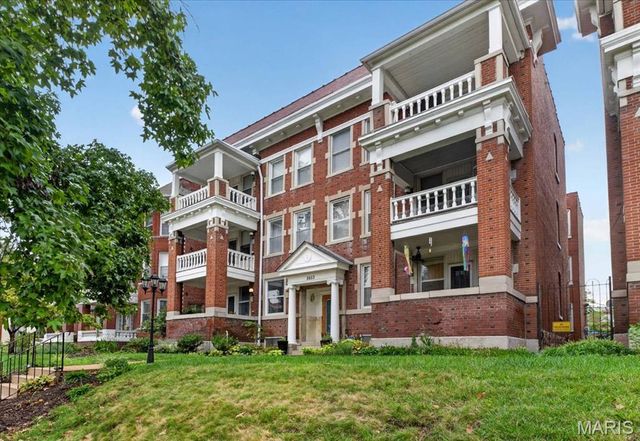 5553 Waterman Boulevard 3E, St Louis, MO 63112