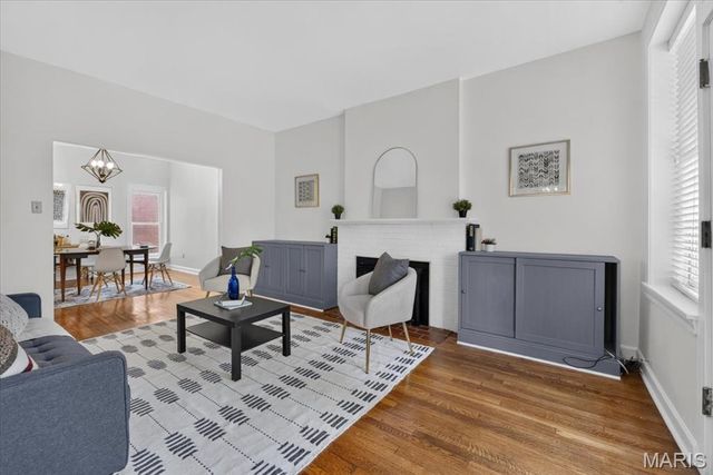 5553 Waterman Boulevard 3E, St Louis, MO 63112