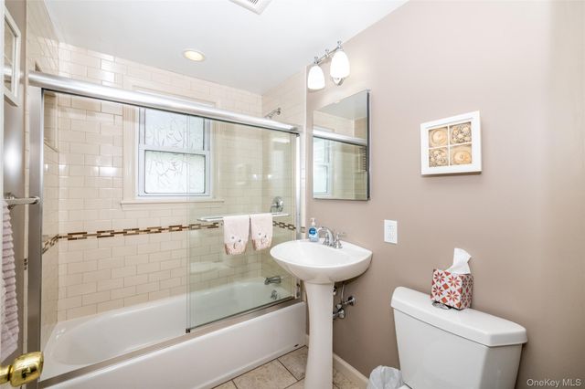53 Lawrence Place, New Rochelle, NY 10801