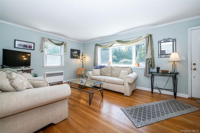 53 Lawrence Place, New Rochelle, NY 10801