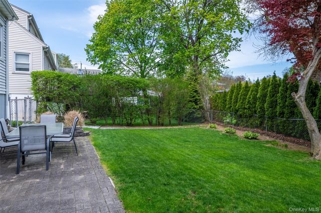53 Lawrence Place, New Rochelle, NY 10801