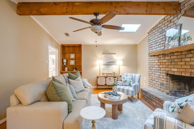 3704 Ashford Avenue, Fort Worth, TX 76133