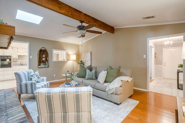 3704 Ashford Avenue, Fort Worth, TX 76133