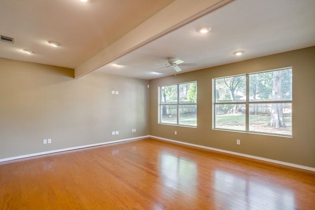 3704 Ashford Avenue, Fort Worth, TX 76133