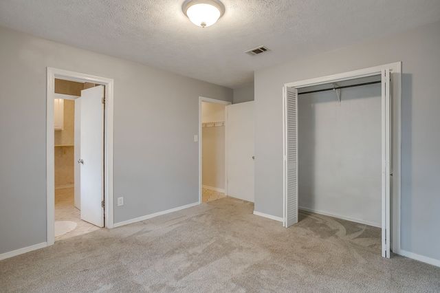 3704 Ashford Avenue, Fort Worth, TX 76133