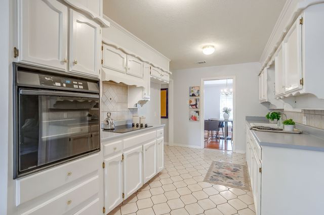 3704 Ashford Avenue, Fort Worth, TX 76133