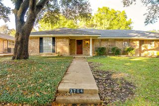 3704 Ashford Avenue, Fort Worth, TX 76133