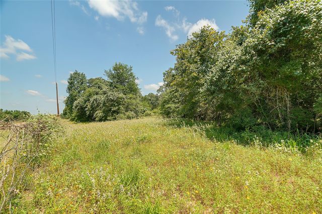 19231 County Road 215, Weimar, TX 78962