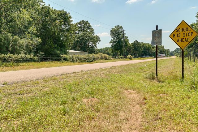 19231 County Road 215, Weimar, TX 78962
