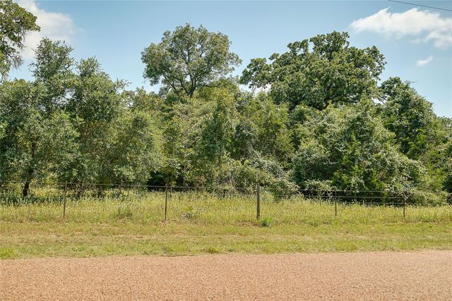 19231 County Road 215, Weimar, TX 78962