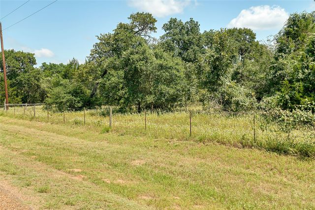 19231 County Road 215, Weimar, TX 78962