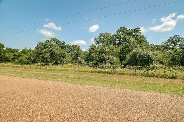 19231 County Road 215, Weimar, TX 78962