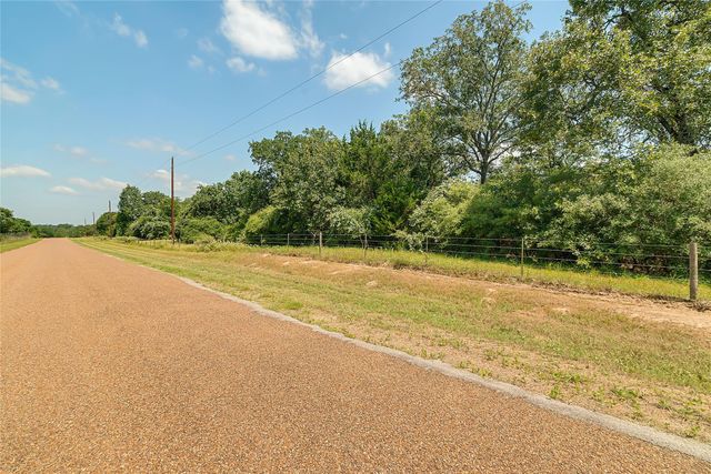 19231 County Road 215, Weimar, TX 78962
