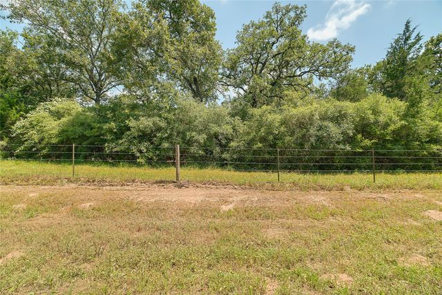 19231 County Road 215, Weimar, TX 78962