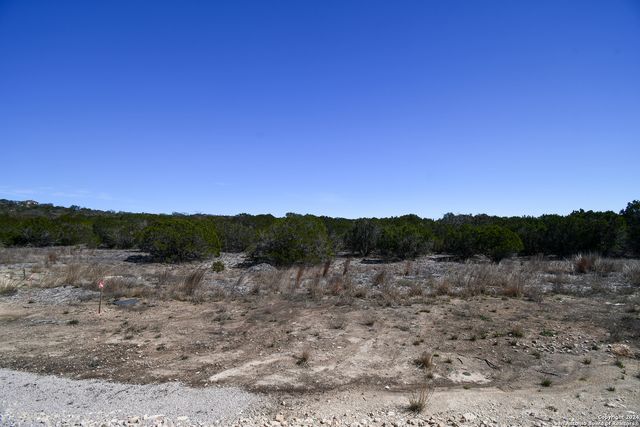 699 Cool Creek Rd, Camp Verde, TX 78010